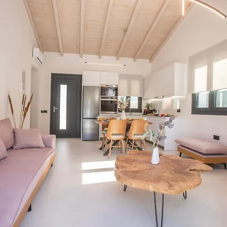 Aelia וילה אגיוס גיורגיוס פגון