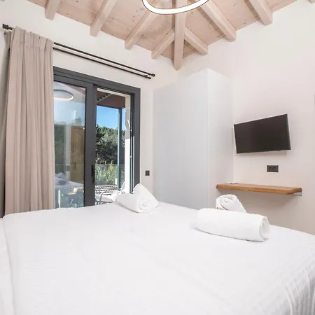 Aelia וילה אגיוס גיורגיוס פגון