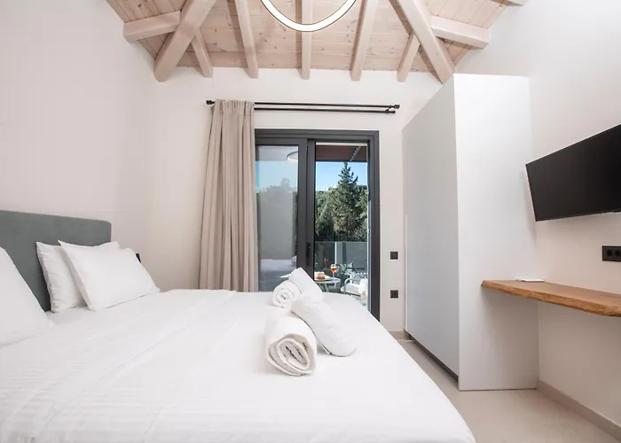 Aelia فيلة آغيوس غيوريوس باغون