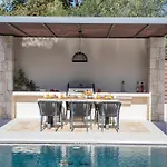 Βίλα Aelia Άγιος Γεώργιος Πάγων